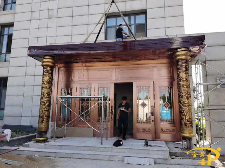 别墅铜门效果图