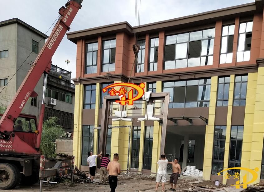 铜门安装过程图